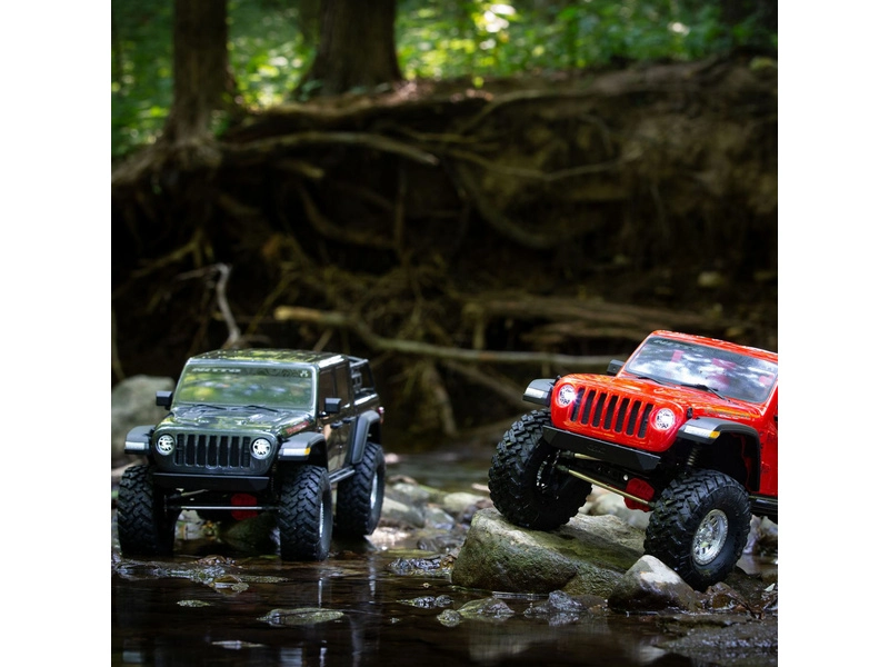 RC auto Axial SCX10 III Jeep JT Gladiator 4WD 1:10 RTR, červené