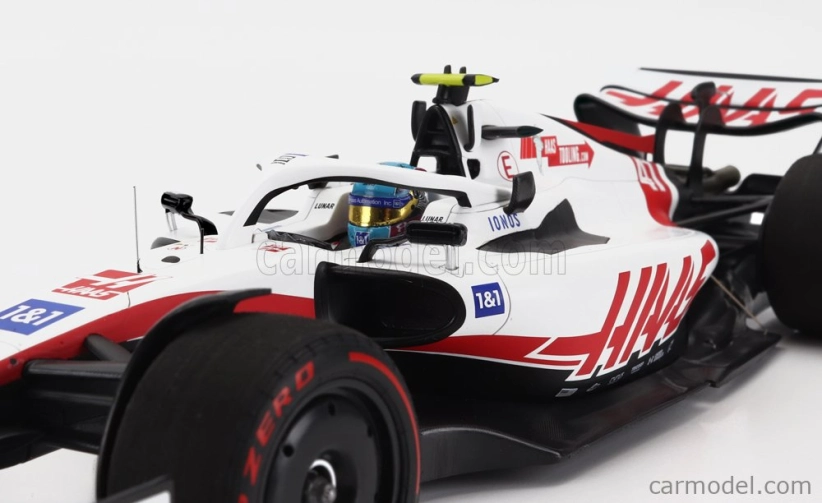 Minichamps Haas F1 Vf-22 Ferrari Team Haas N 47 1:18, bíločervená