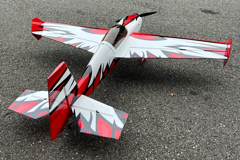 60" Edge 540T V2 EXP - červená/čierna 1,52m