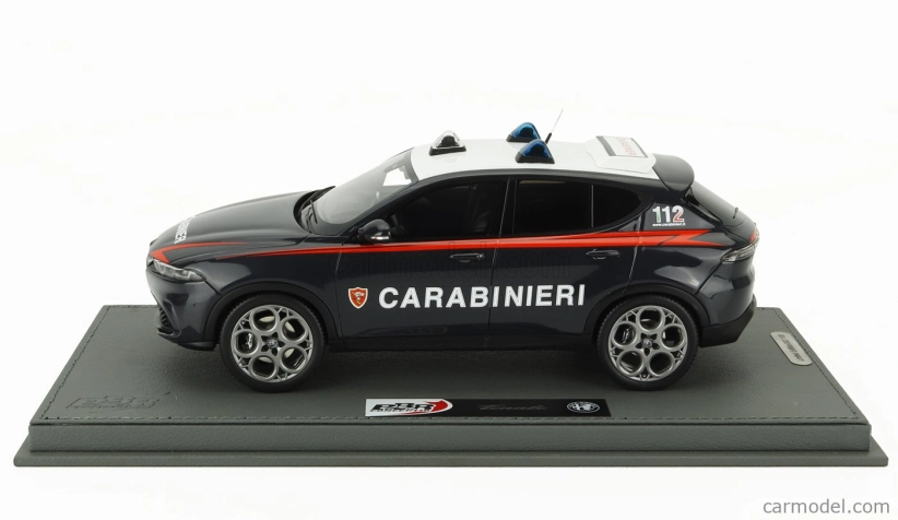Bbr-models Alfa romeo Tonale Veloce Carabinieri 2023 - Con Vetrina - S vitrínou 1:18 Modrá biela červená