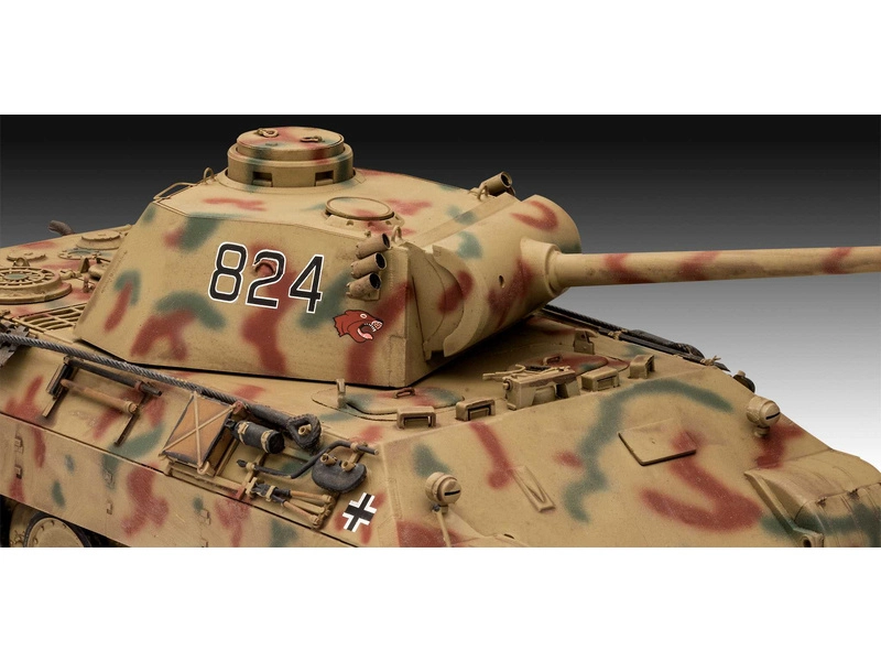 Revell Panther Ausf. D (1:35) (darčeková súprava)