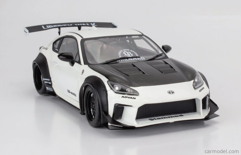 Solido Toyota Gr86 Lbwk Body Kit Coupe 2024 1:18 Bílá Perleťová Černá