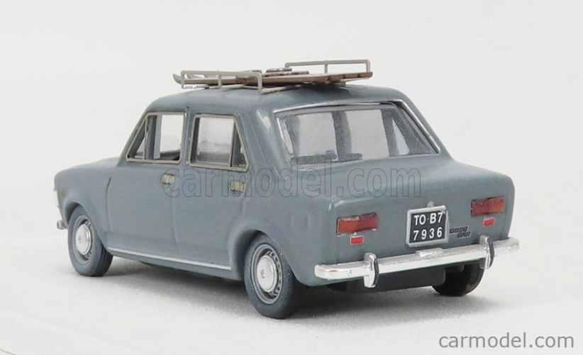 Rio-models Fiat 128 Con Sci 1970 - Winter Vacation With Ski 1:43 Grey