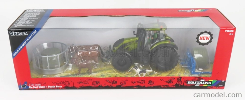 Britains Valtra T254 Tractor With Playset Fleming Bale Lifter 2019 1:32 Zelená