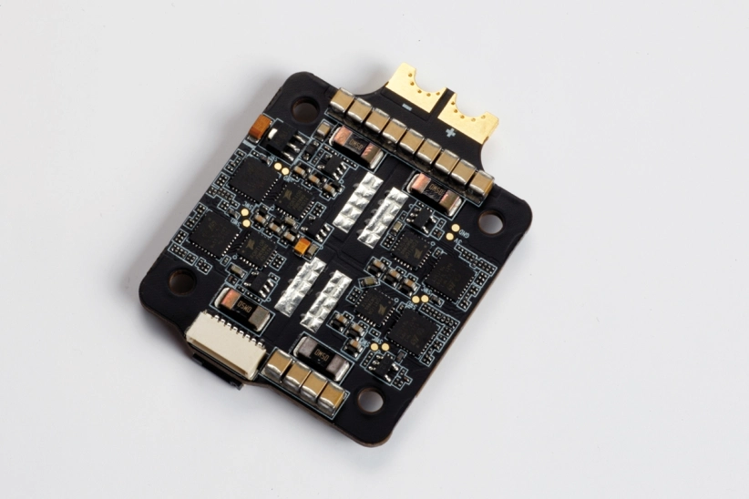 Regulátor 4 v 1, 30,5x30,5mm