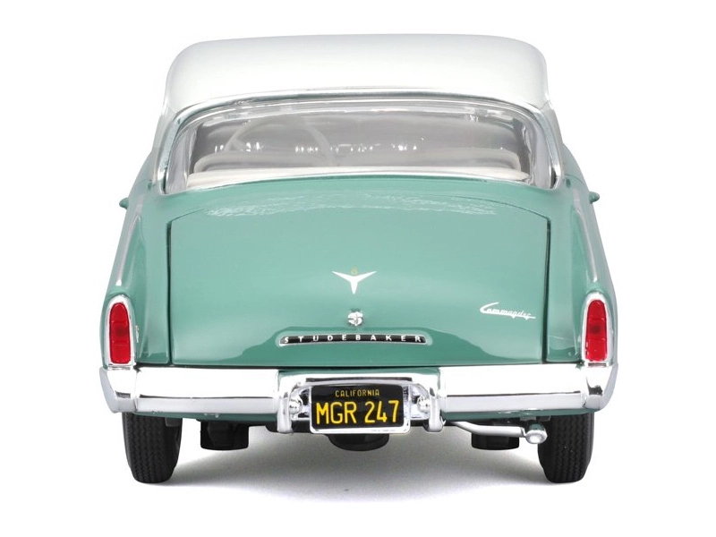 Maisto Studebaker Starliner 1953 1:18 zelený