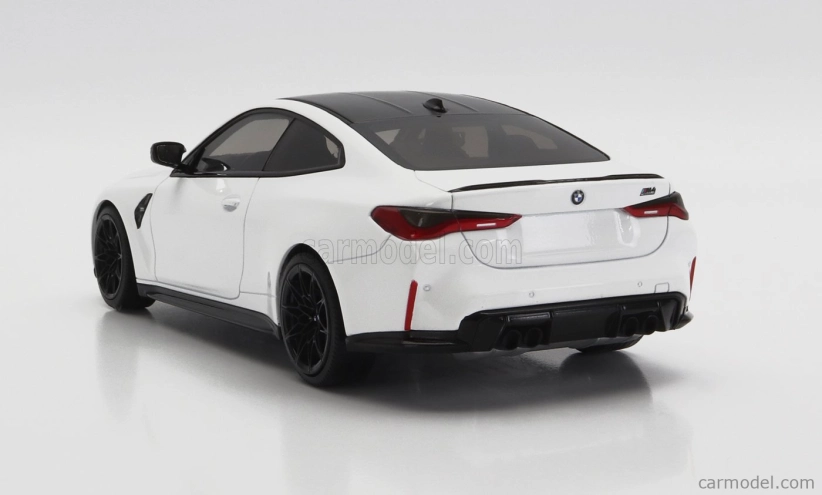Minichamps BMW radu 4 M4 (g82) 2020 1:18 biela čierna