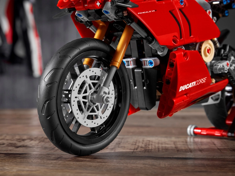 LEGO Technic – Ducati Panigale V4 R