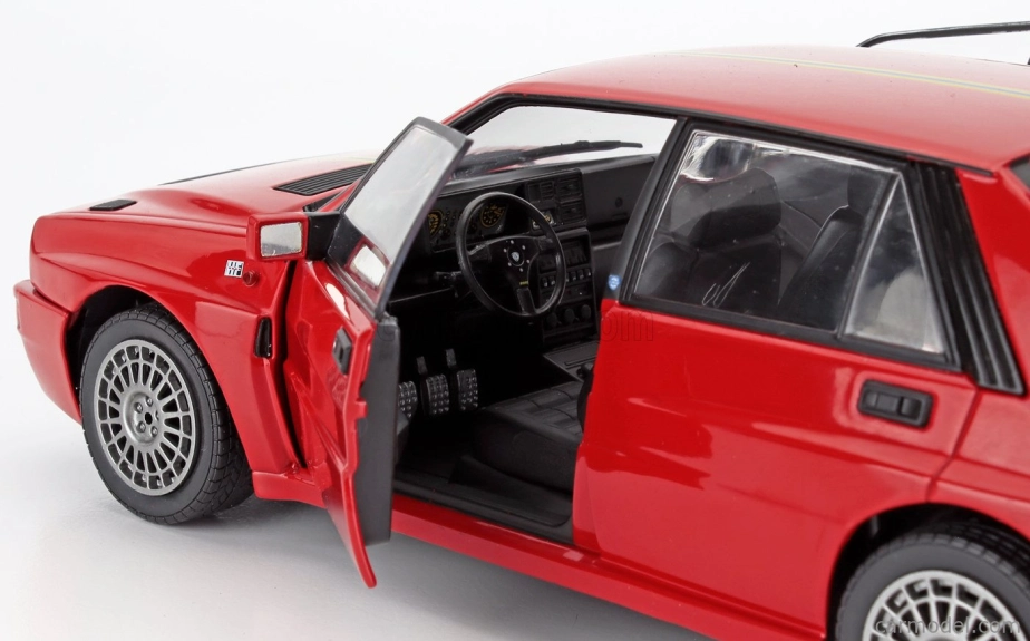 Solido Lancia Delta Hf Integrale 1995 1:18 červená