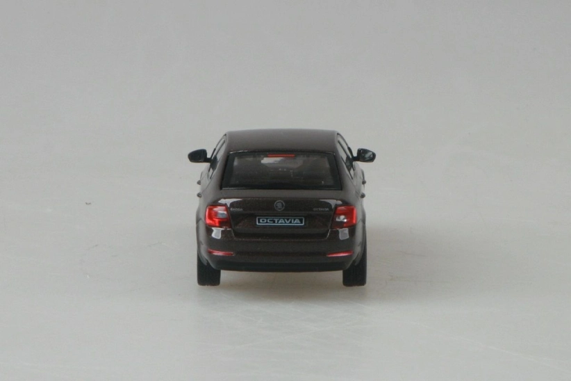 Abrex Škoda Octavia III (2012) 1:43 - Hnedá topásová metalíza