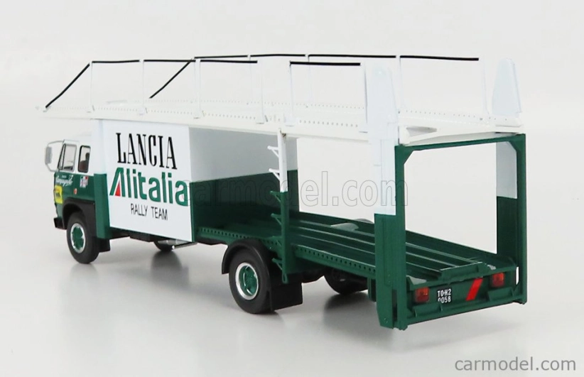 Ixo-models Fiat 673 Truck Car Transporter Team Lancia Alitalia Rally 1976 1:43 Zelená Bílá