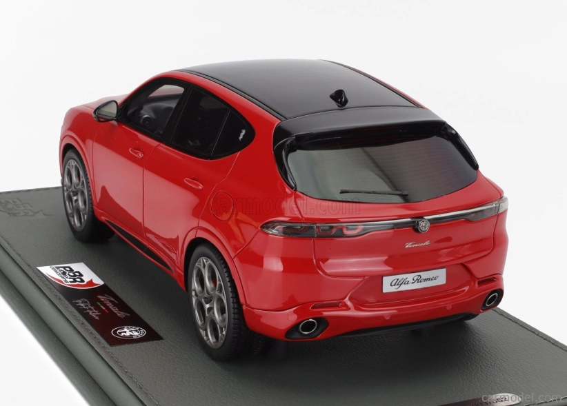 Bbr-models Alfa romeo Tonale Tributo Black Roof 2023 - Con Vetrina - S vitrínou 1:18 Rosso Alfa - červená