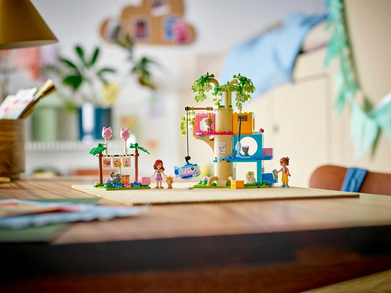 LEGO Friends - Mačacia narodeninová párty a domček na strome