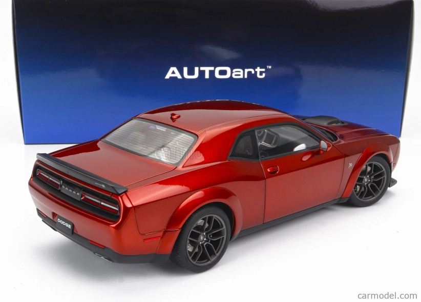 Autoart Dodge Challenger R/t Scat Pack Widebody 2022 1:18 Sinamonová Tyčinka Měděná