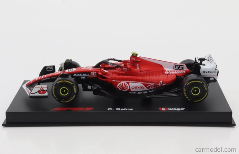 Bburago Ferrari F1 Sf-23 Team Scuderia Ferrari N 55 Las Vegas Usa Gp 2023 Carlos Sainz – With Pilot And Showcase 1:43 červená biela čierna