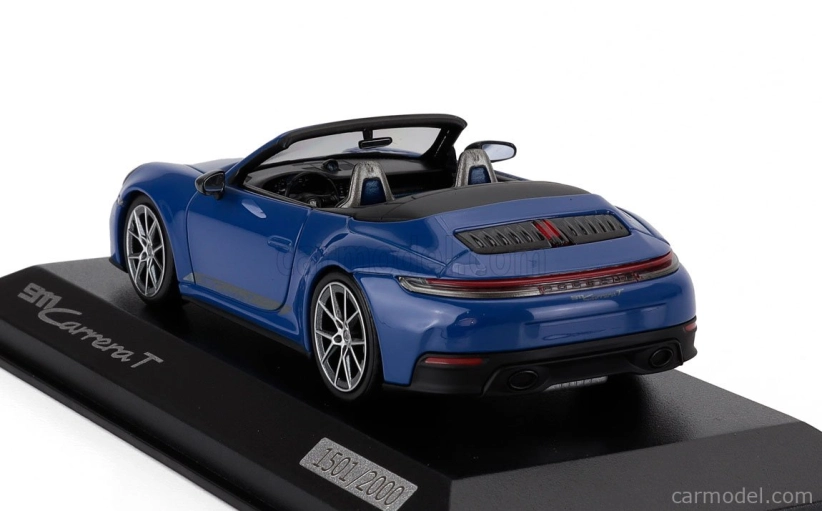 Minichamps Porsche 911 992-2 Carrera T Cabriolet Open 2024 1:43 Blue