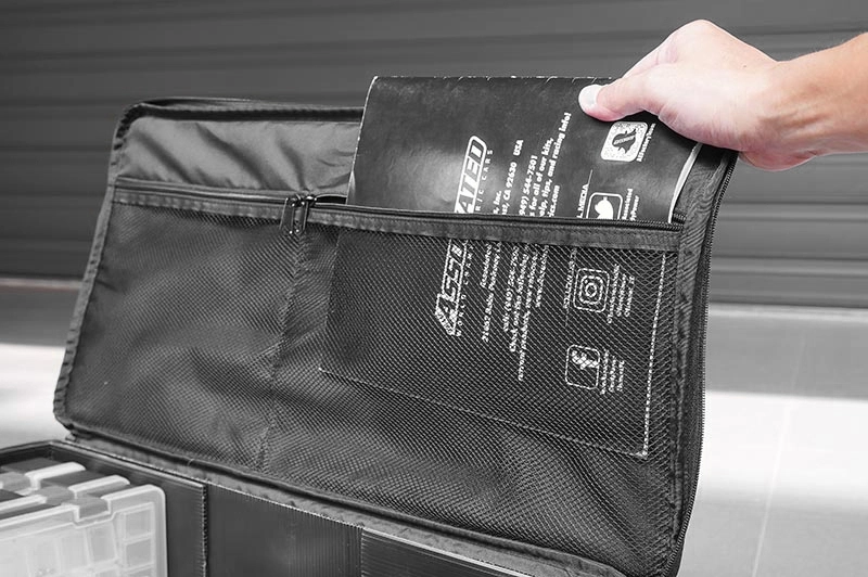Velká taška na pneumatiky, příslušenství a modely 1/10