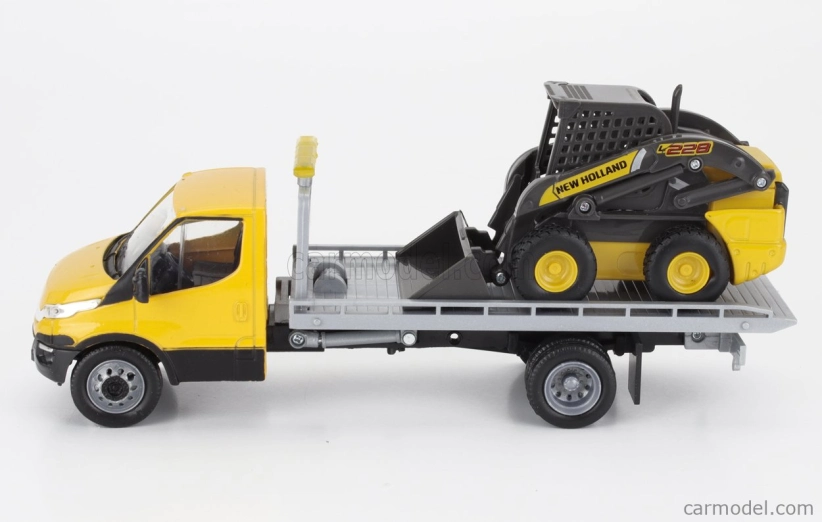 Newray Iveco fiat Daily Roll-off Pianale 2023 With New Holland L228 Ruspa Gommata - Skid Steer Scraper Tractor 1:36 Žlutá Černá