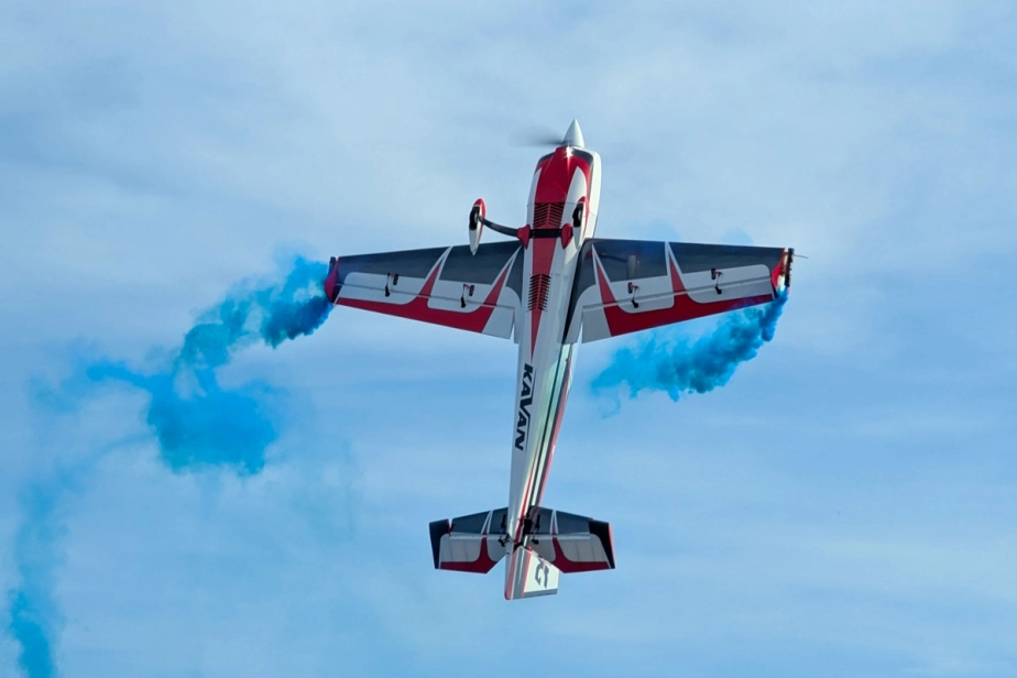 104" Extra NG ARF - žlutá 2,64m