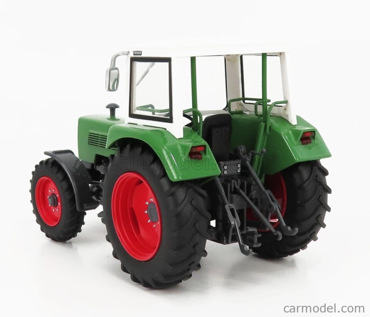 Universal hobbies Fendt Farmer 106s 4wd Tractor 1980 1:32 Zelená Biela
