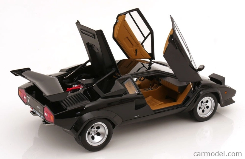 Lamborghini Countach Lp 5000s Qv 1985 v mierke 1:12 čierna