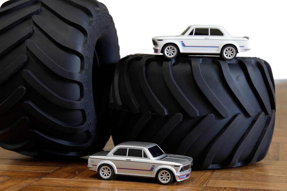 nano-TTR BMW 2002 Turbo – strieborná