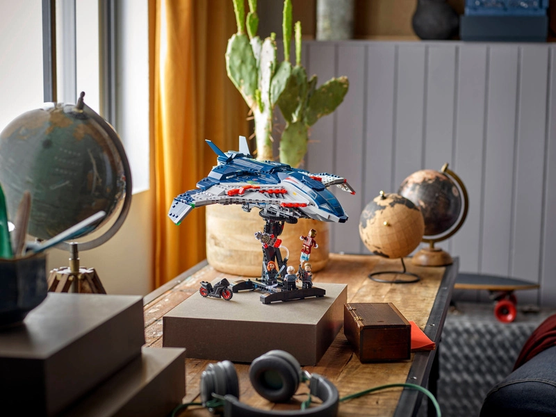 LEGO Marvel - Avengers: Age of Ultron Quinjet Fighter