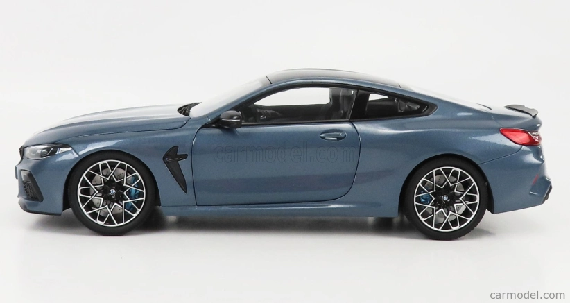 Minichamps BMW 8-series M8 Coupe (f92) 2020 1:18 Světle Modrá Met