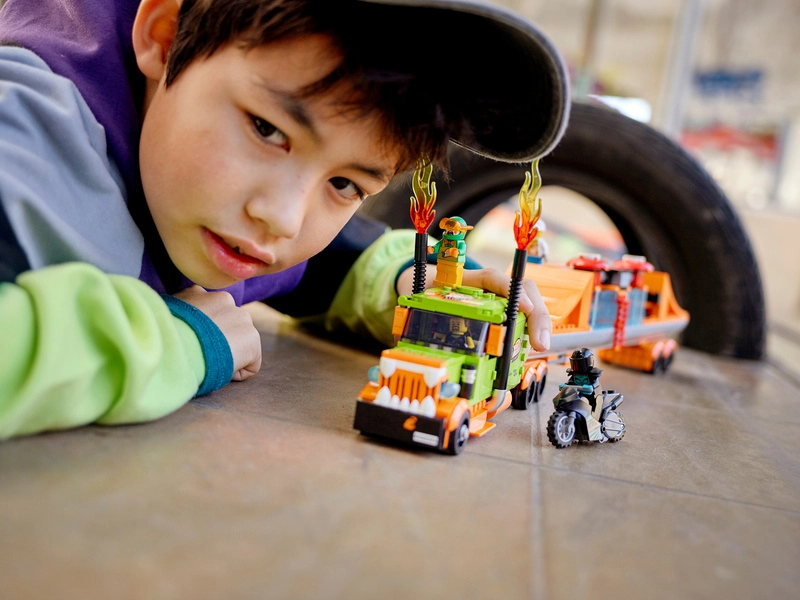 LEGO City - Kaskadérske auto