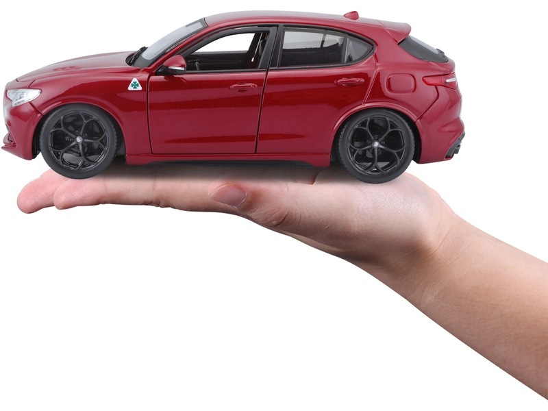 Bburago Alfa Romeo Stelvio 1:24 červená