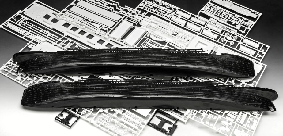 Plastic ModelKit loď 05243 - Titanic (Platinum Edition) (1:400)