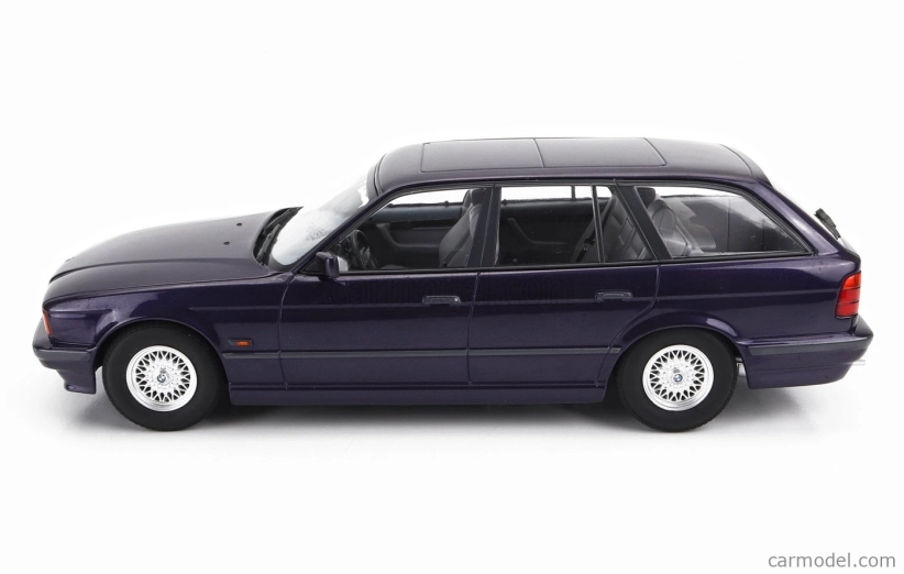 Triple9 BMW radu 5 Touring (e34) Sw Station Wagon 1996 1:18 Blue Violet Met