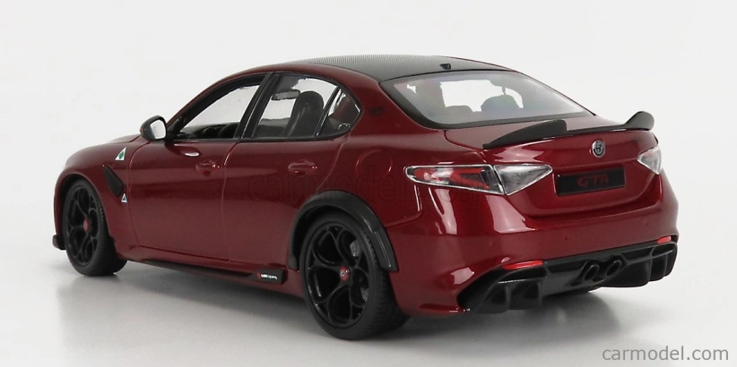 Bburago Alfa romeo Giulia Gta 2020 1:18 Rosso Alfa Met - Tmavě Červená Met