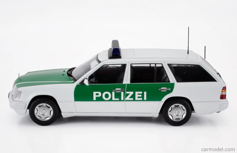 Triple9 Mercedes Benz E-class (s124) T-model Sw Station Wagon Polizei 1995 1:18 Bielozelený