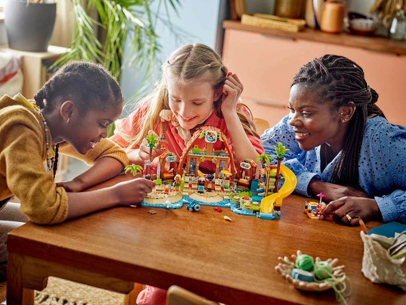 LEGO Friends - Rodinná dovolenka na pláži
