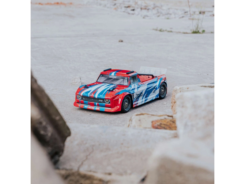 RC auto Arrma Infraction Mega 1:8 4WD RTR, červené