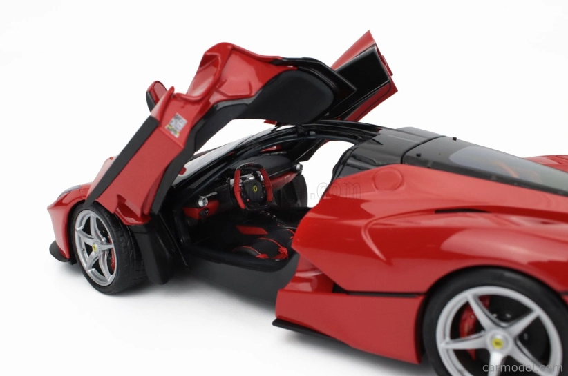 Bbr-models Ferrari Laferrari 2013 - Silver Rims 1:18 Rosso Corsa 322 - Červená