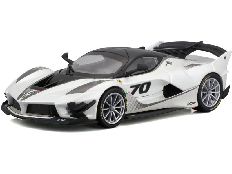 Bburago Ferrari Fxx-k Evo Hybrid 6.3 V12 1050hp 2017 1:43, červená