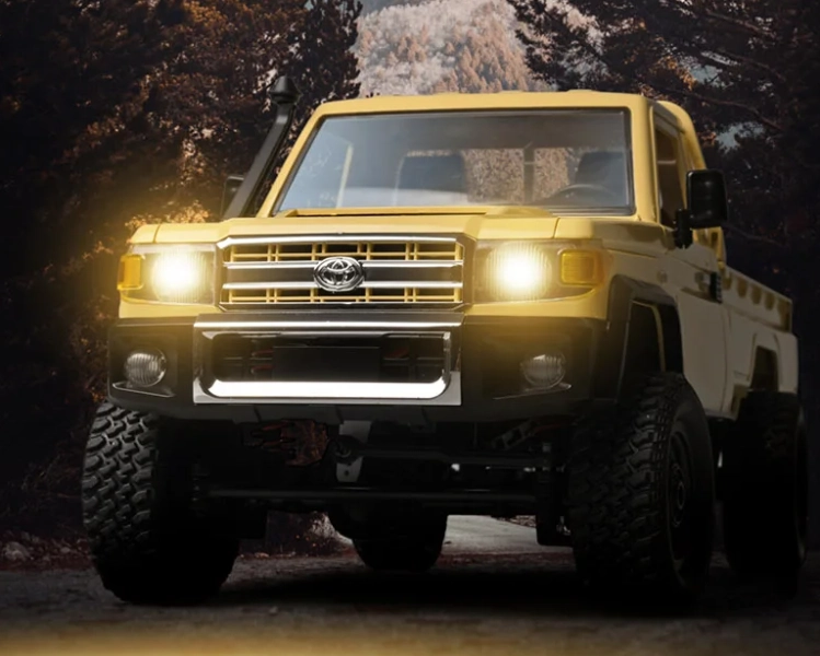 RC auto Land Cruiser Toyota, béžová + náhradní baterie