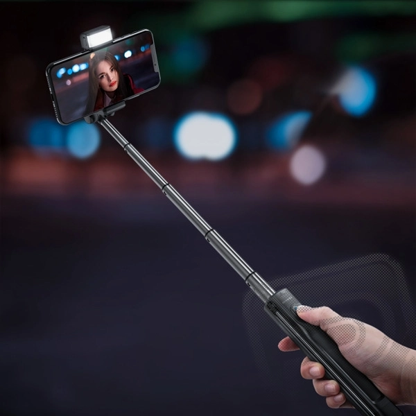 Trojnohá selfie tyč s externým prisvetlením (BW-BS8)