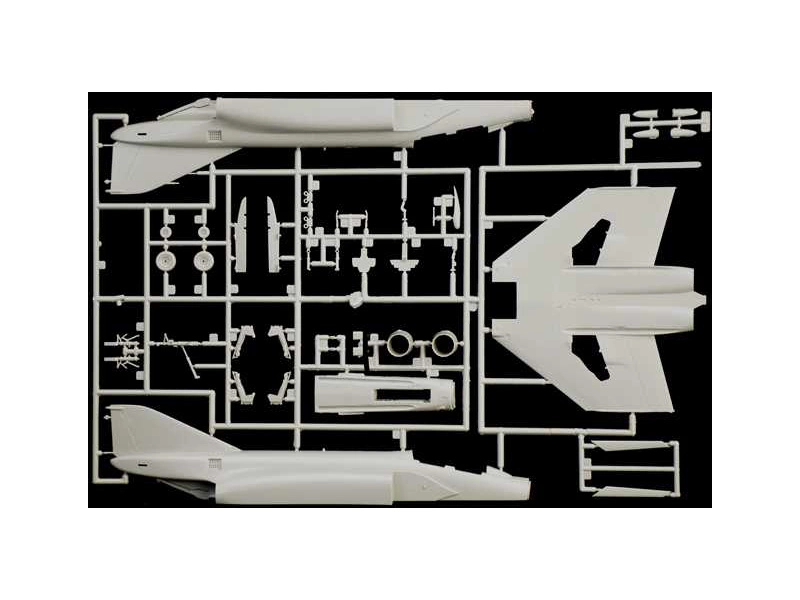 Italeri F-4E/F Phantom II (1:72)