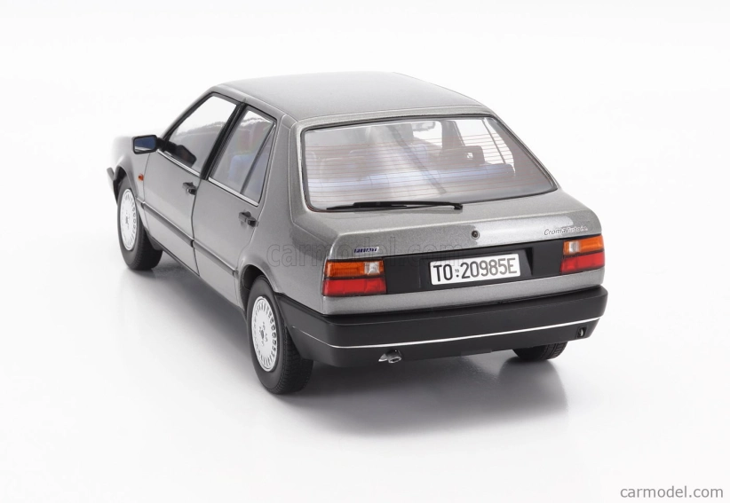 Mitica-diecast Fiat Croma 2.0 Turbo Ie 1985 1:18 Polární Šedá Met 683