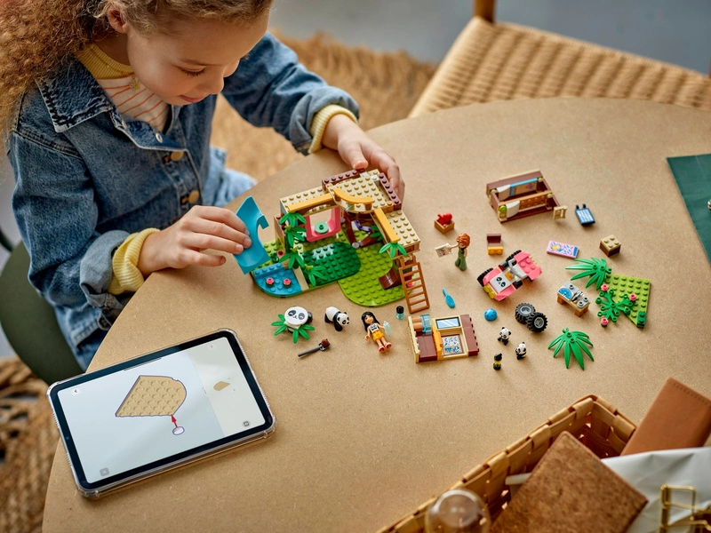 LEGO Friends - Starostlivosť o zvieratá v záchrannej stanici pre pandy