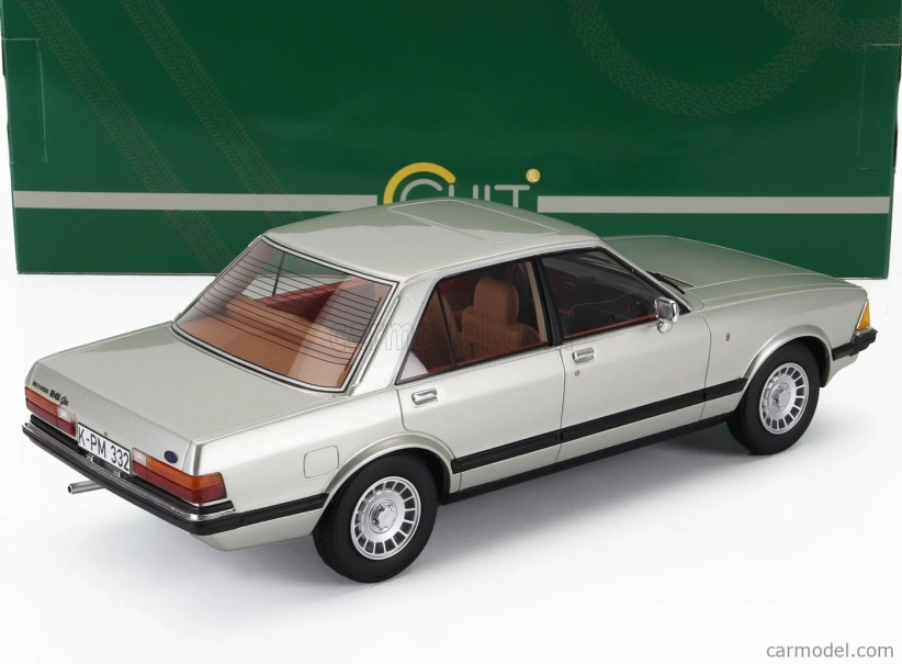 Modely Ford england Granada 2.8 Ghia Saloon 1978 1:18 Strieborná