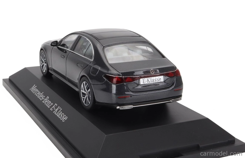 Norev Mercedes benz E-class (w214) 2024 1:43 Grafitová Šedá