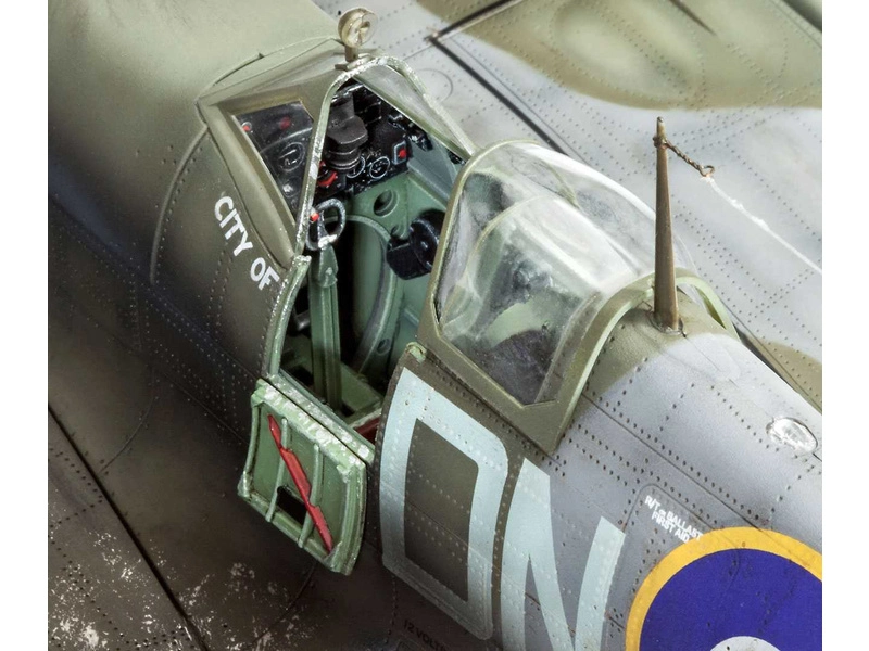 Revell Supermarine Spitfire Mk.IXc (1:32) (súprava)