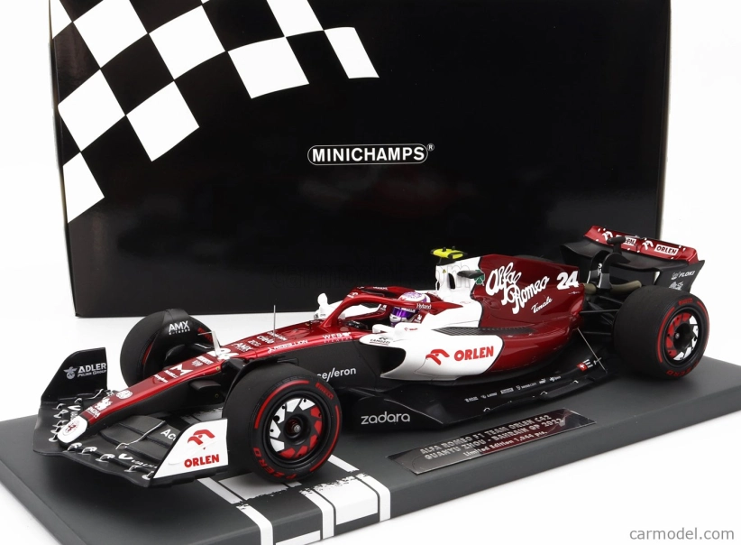 Minichamps Alfa romeo F1 C42 Team Orlen Racing N 24 1:18, bíločervená