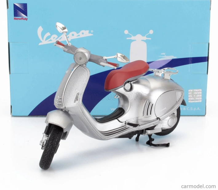 Newray Piaggio Vespa 946 Bellissima 2014 1:12 Silver