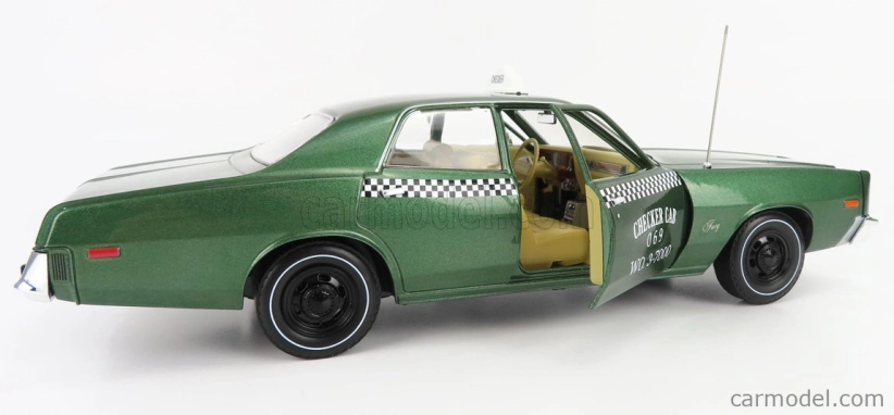 Greenlight Plymouth Fury Checker Taxi 1976 - Beverly Hills Cop 1:18 Green Met
