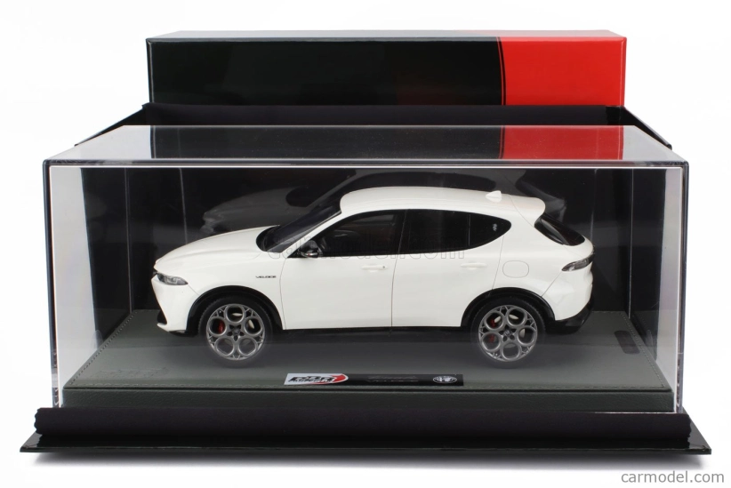 Bbr-models Alfa romeo Tonale Veloce Plug-in Hybrid 2023 - Con Vetrina - S vitrínou 1:18 Bianco Alfa - Biela